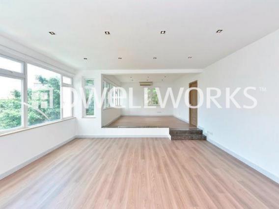 84 Repulse Bay Road