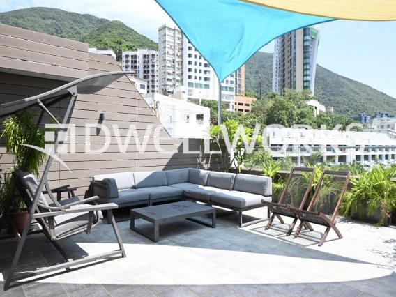84 Repulse Bay Road