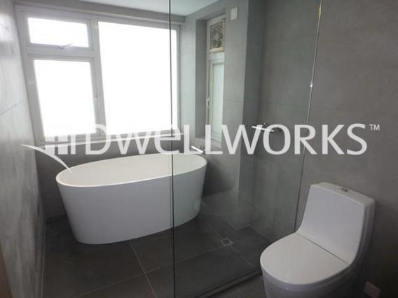 84 Repulse Bay Road