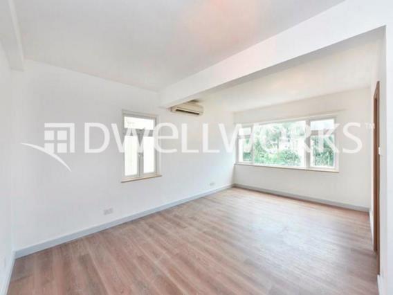 84 Repulse Bay Road